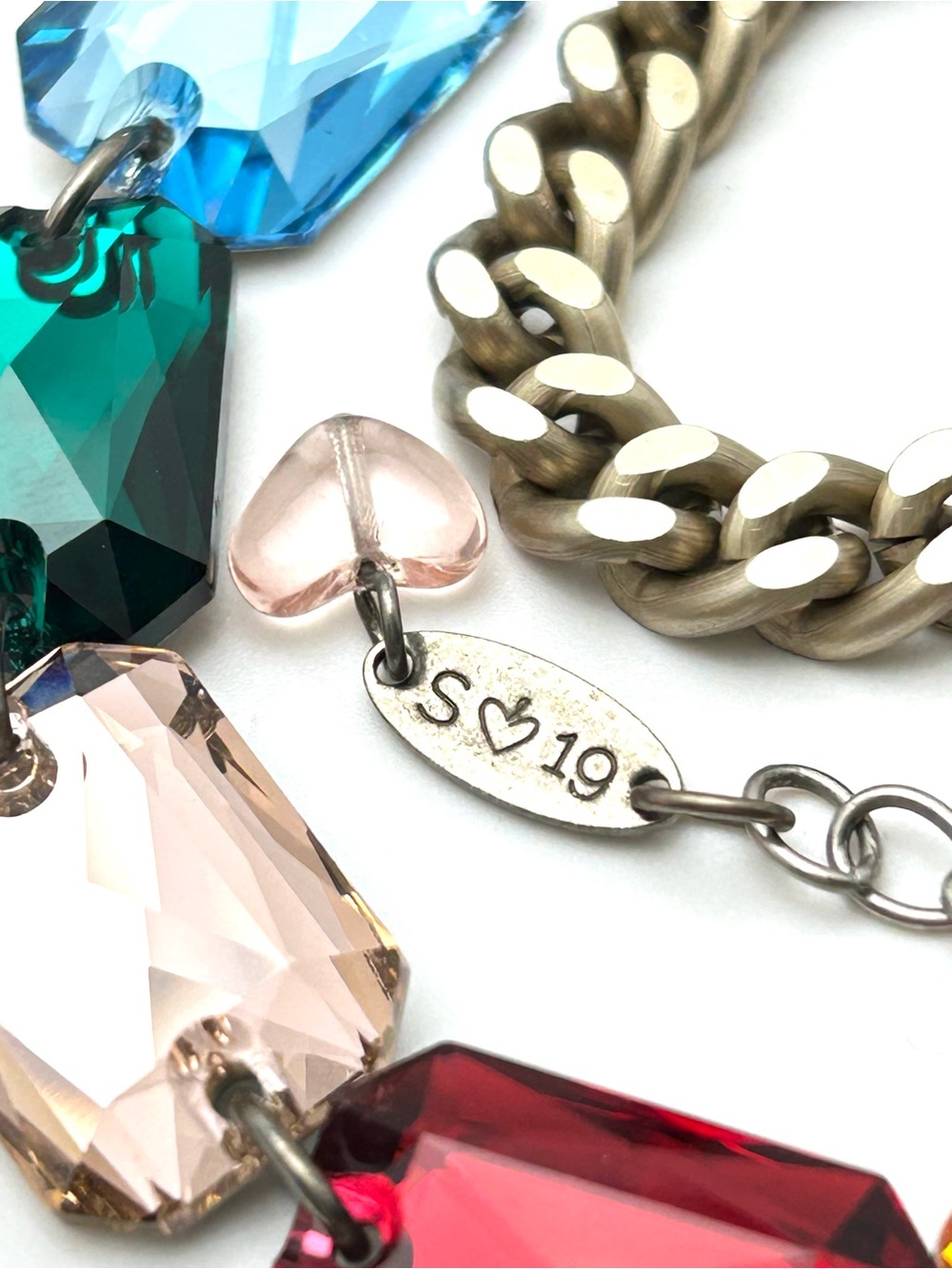 Sabika Applause Multi-Color Crystal Necklace 2019 - Picture 3 of 4